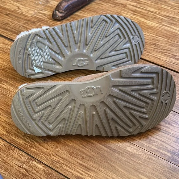 UGG Tan Suede Slip-On Slippers - Picture 5 of 7